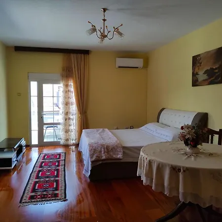 Holiday home Katerina Korce